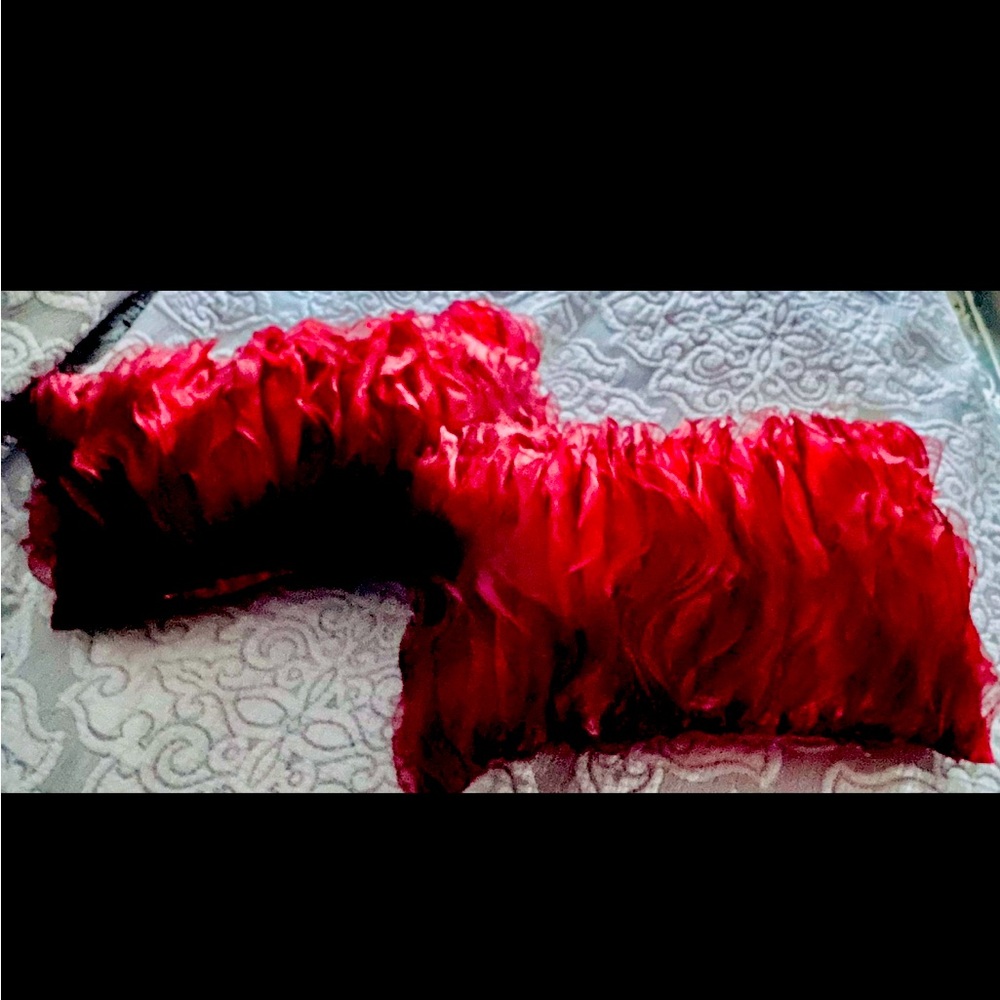 Stunning, red ruffled pillows, just in time for Valentines day!